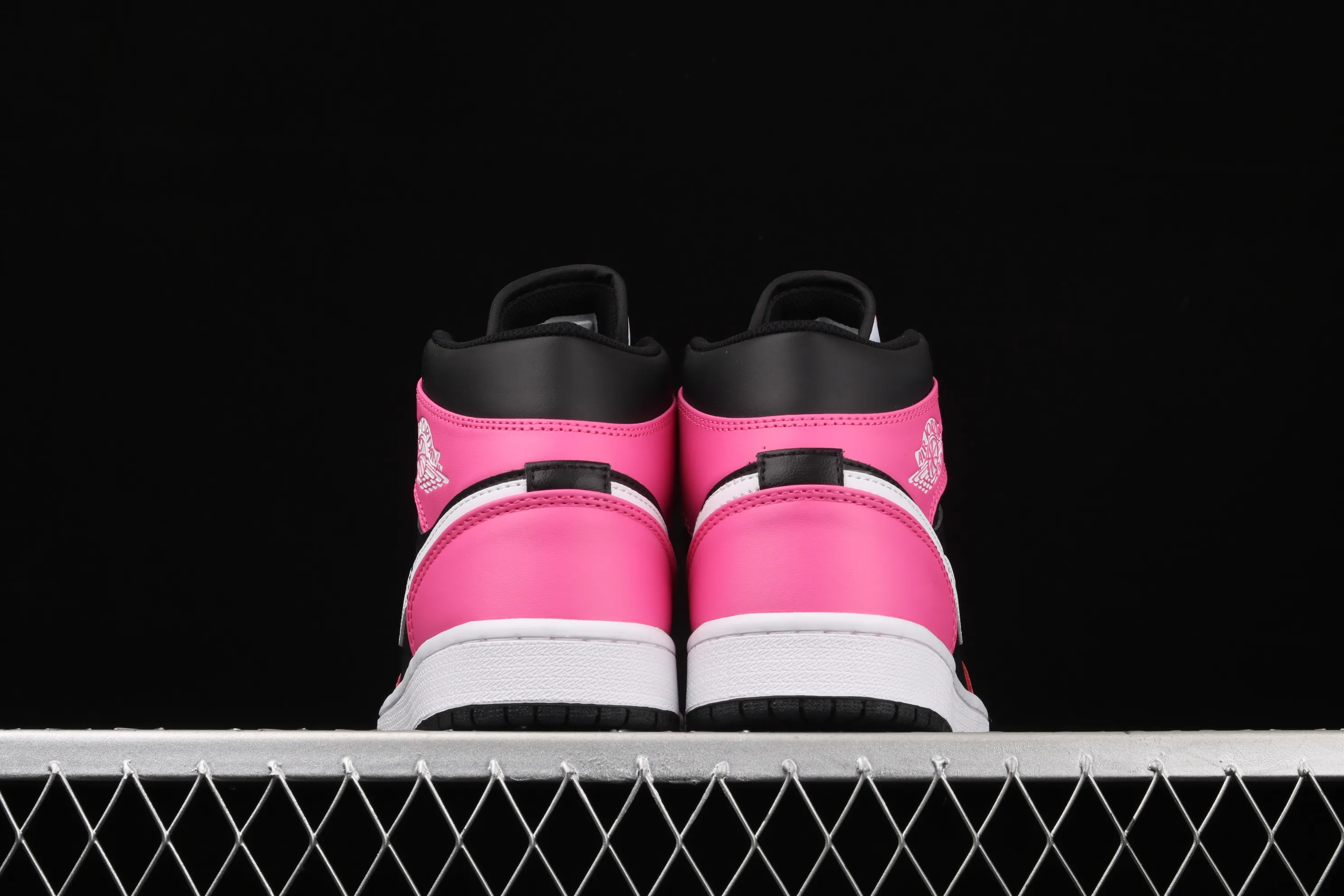 All categories Air Jordan Jordan series basketball shoes Air Jordan 1 Mid Air Jordan Mid AJ1 Joe 1 Pink Popsicle Zhongbang series basketball shoes 555112-002